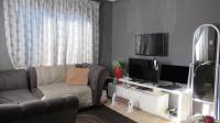 Lounges - 9 square meters of property in Lakeside - (Vereeniging)