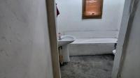 Bathroom 1 of property in Delft