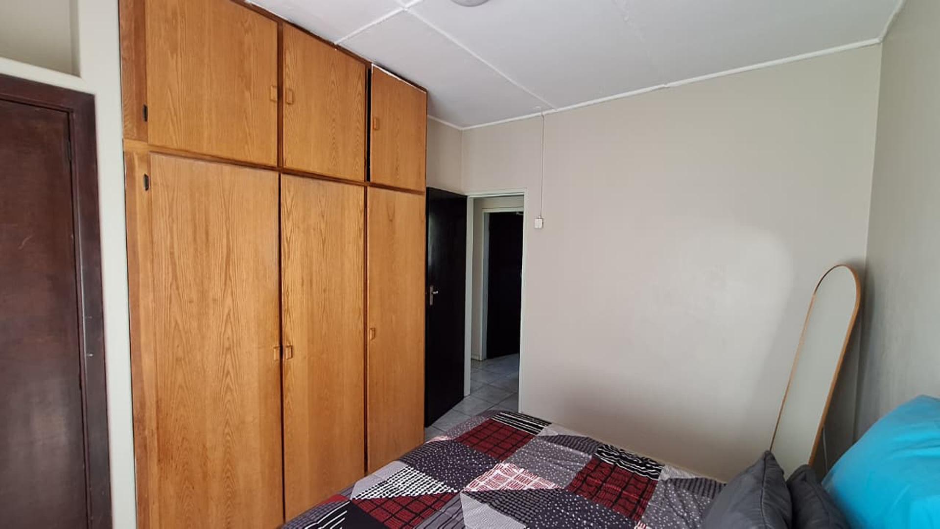 Bed Room 2 - 15 square meters of property in Sasolburg