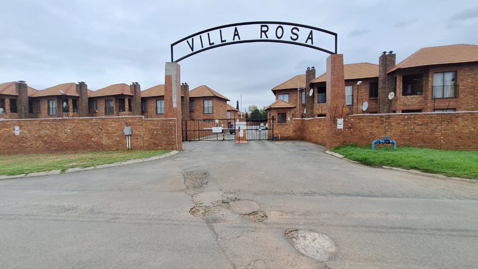 Front View of property in Edleen