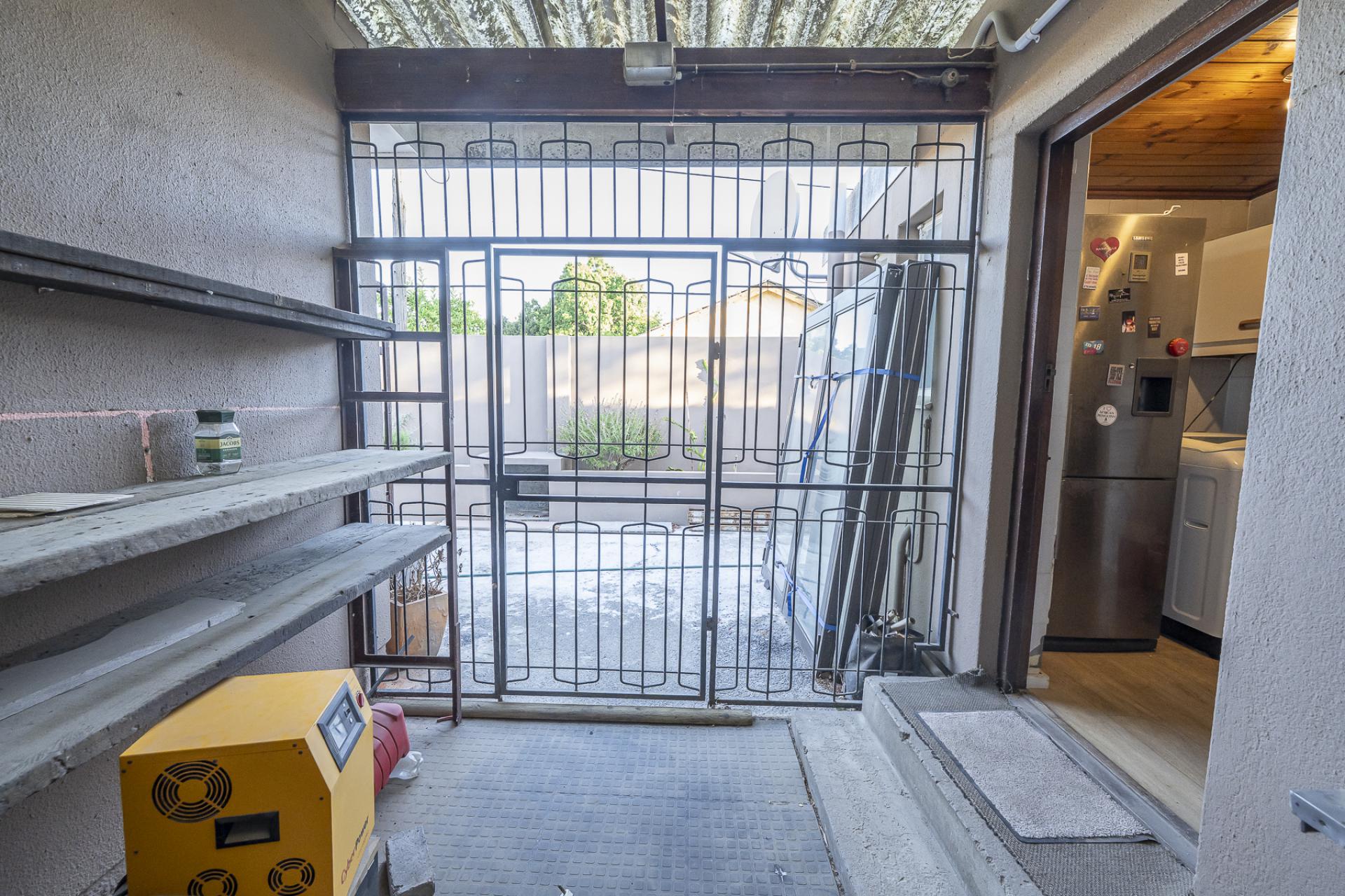  of property in Bracken Heights