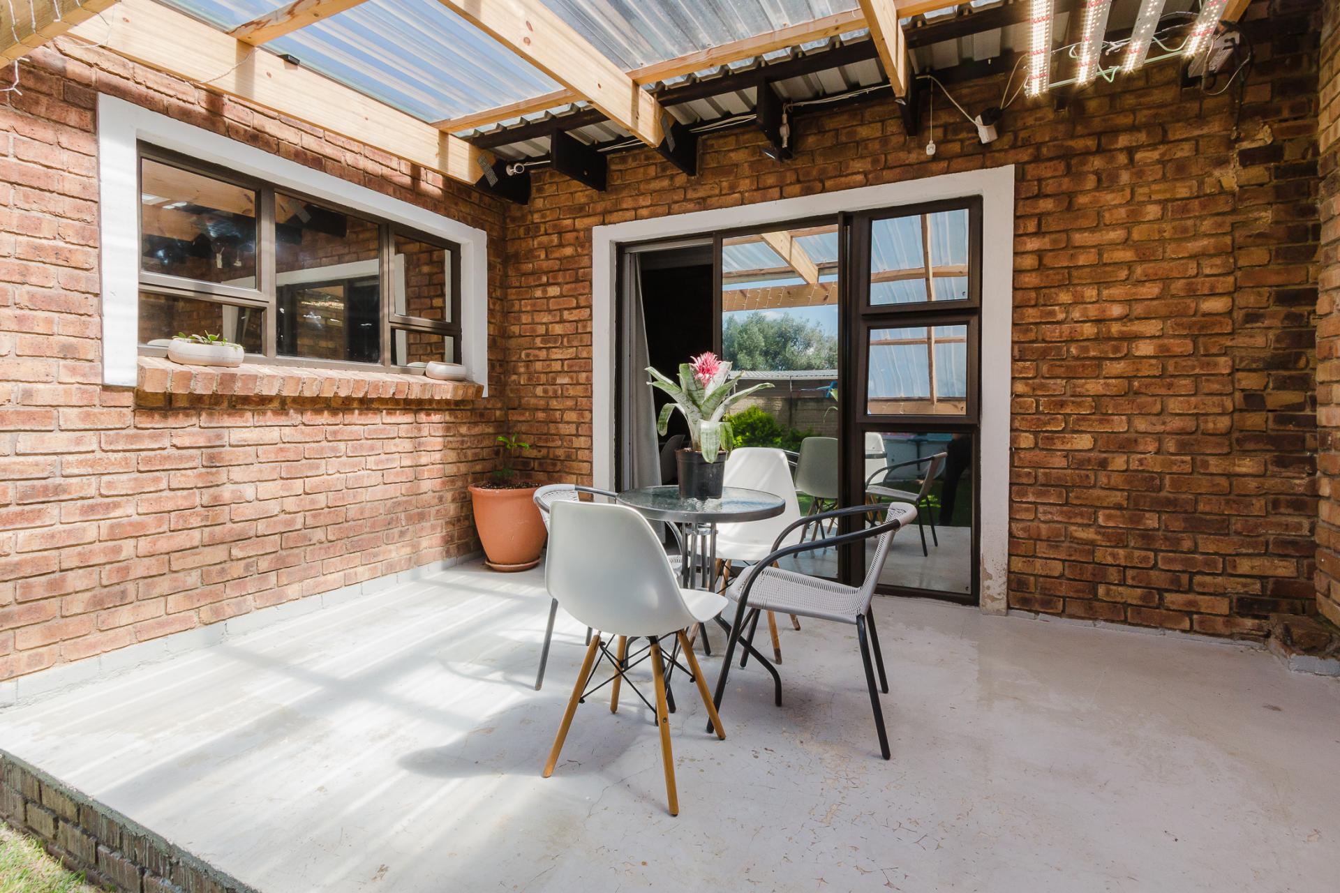  of property in Glen Marais