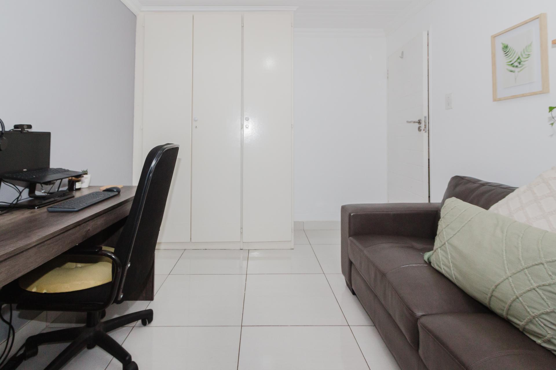  of property in Glen Marais