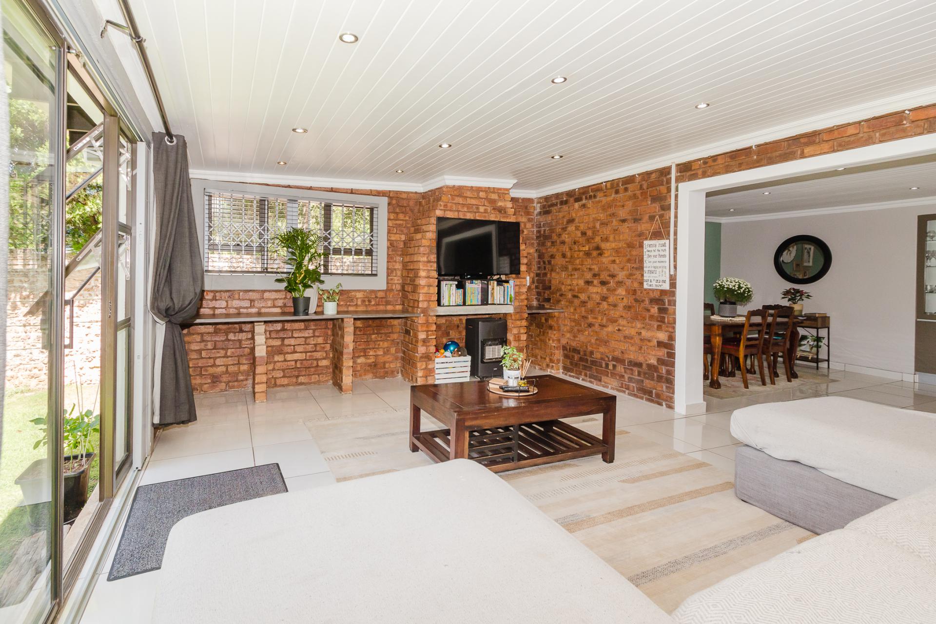  of property in Glen Marais