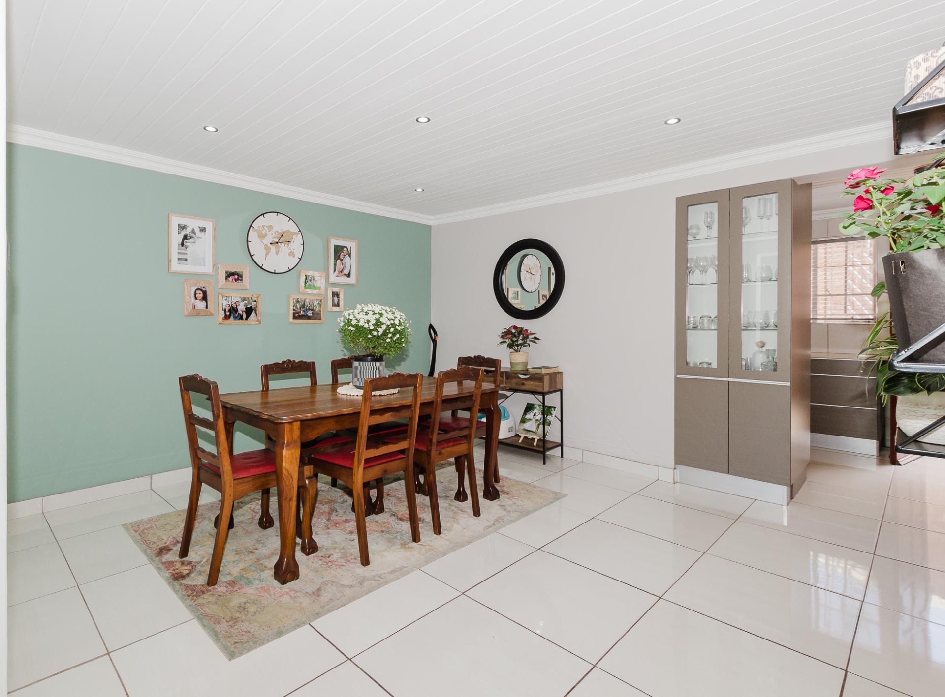  of property in Glen Marais