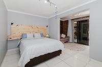  of property in Glen Marais