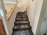  of property in Glenvista