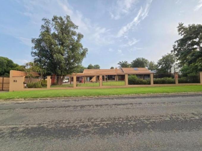 4 Bedroom House for Sale For Sale in Alberton - MR710398