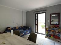  of property in Die Hoewes