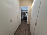  of property in Glenvista