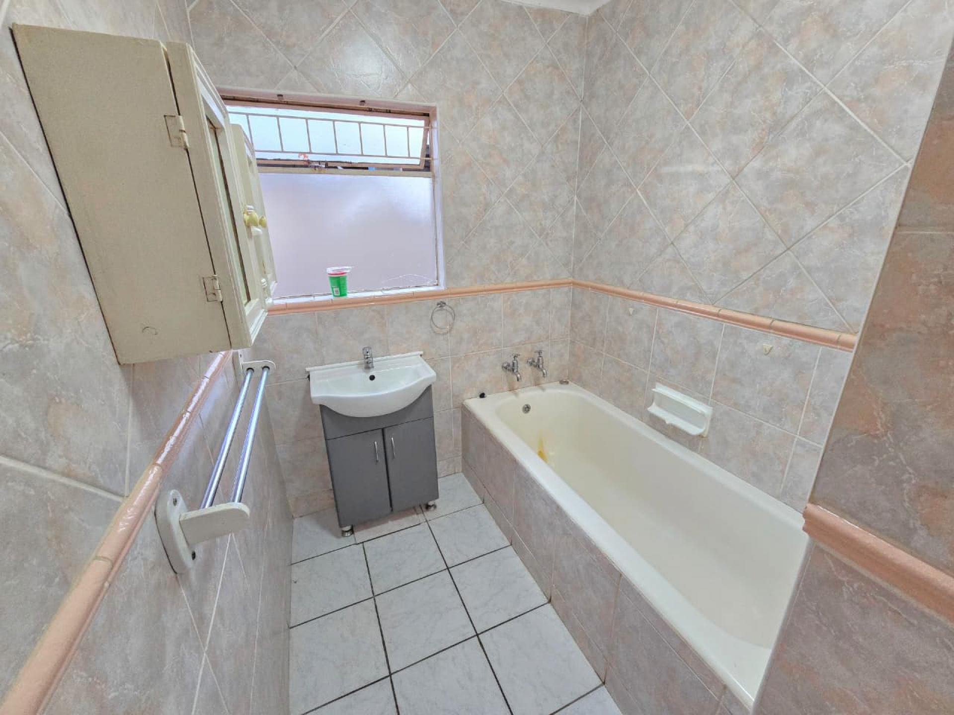  of property in Sinoville