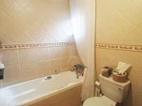  of property in Glenvista