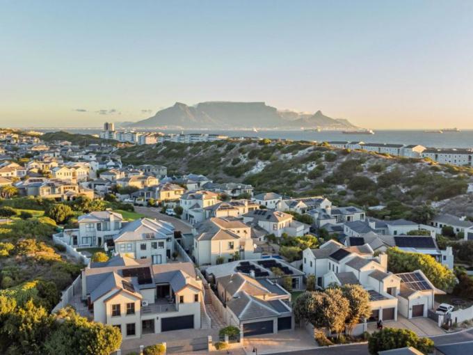 5 Bedroom House for Sale For Sale in Big bay - MR710488