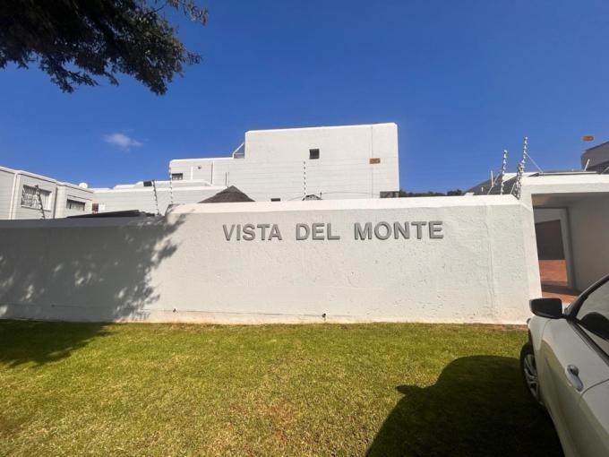 3 Bedroom Simplex for Sale For Sale in Glenvista - MR710525