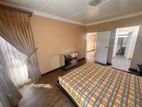  of property in Glenvista