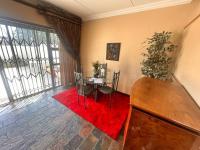  of property in Glenvista