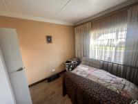  of property in Glenvista