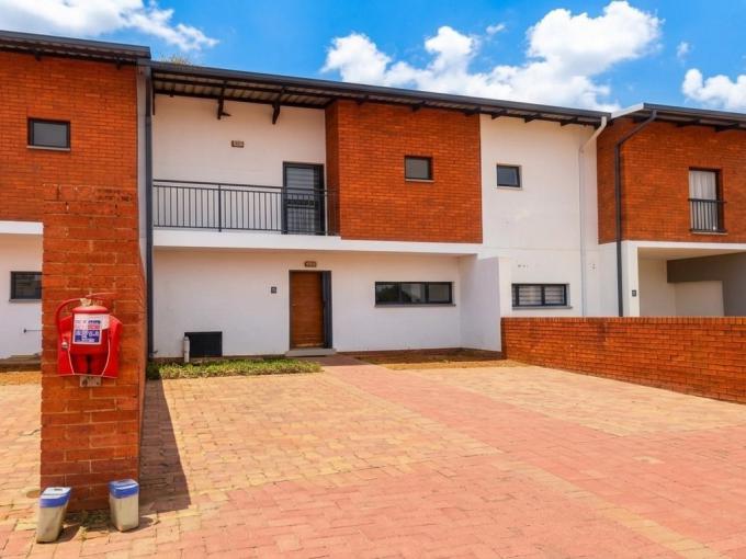 2 Bedroom House for Sale For Sale in Parkdene (JHB) - MR710578