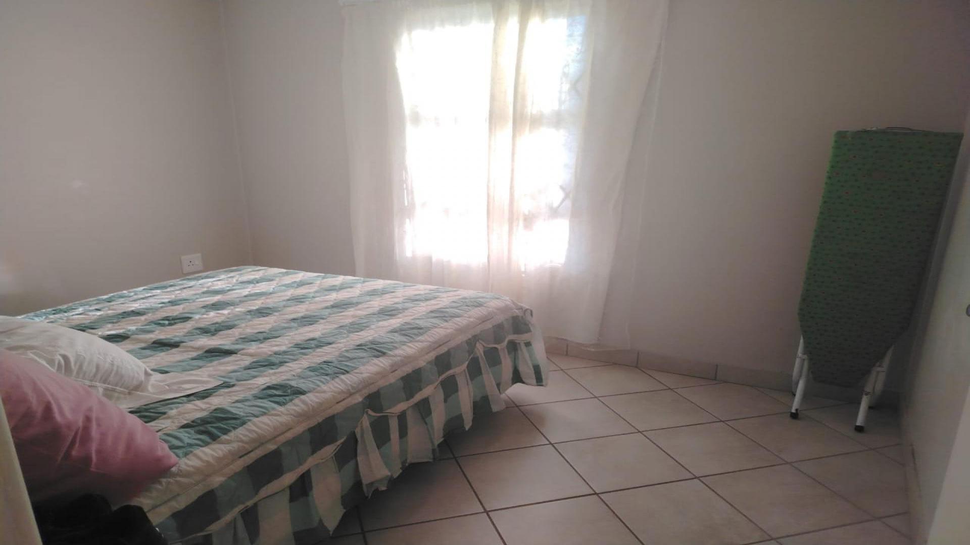 Bed Room 1 of property in Glenway Estate