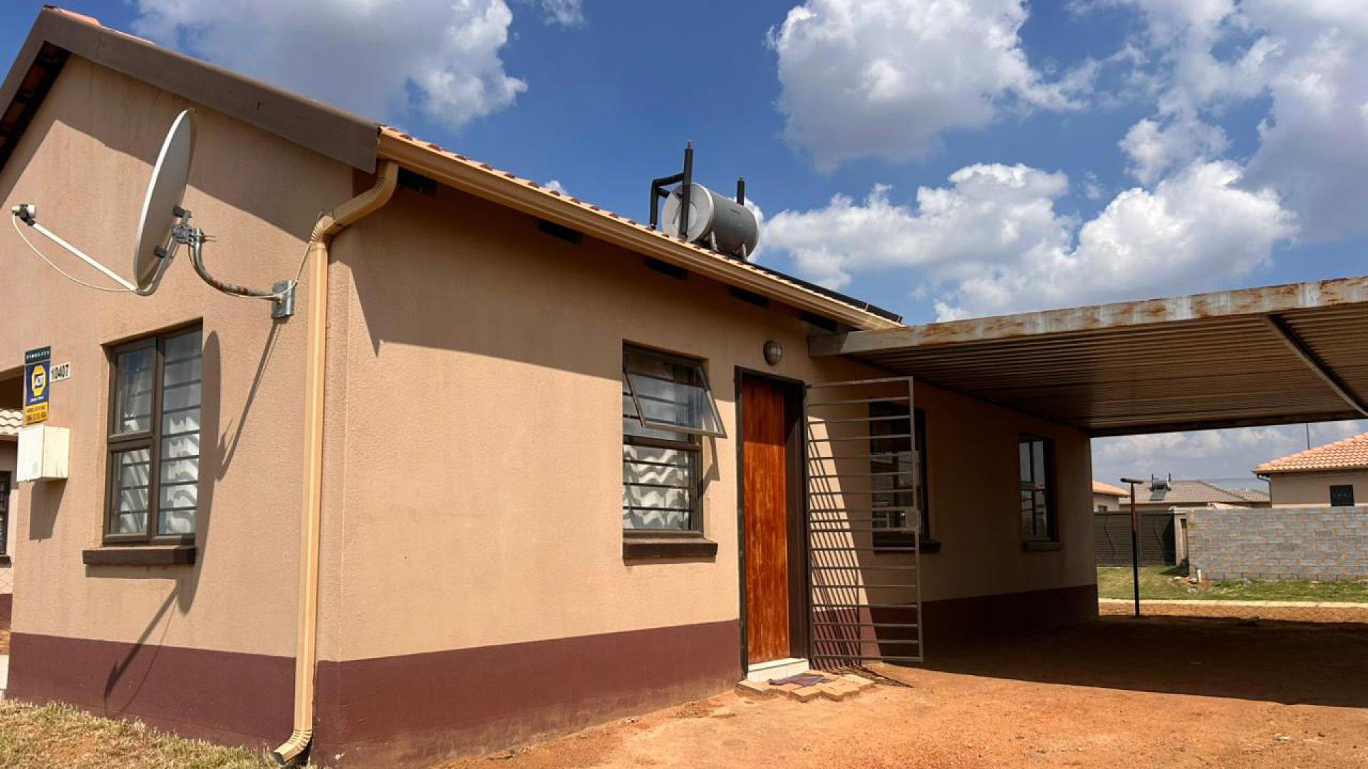 Front View of property in Windmill Park