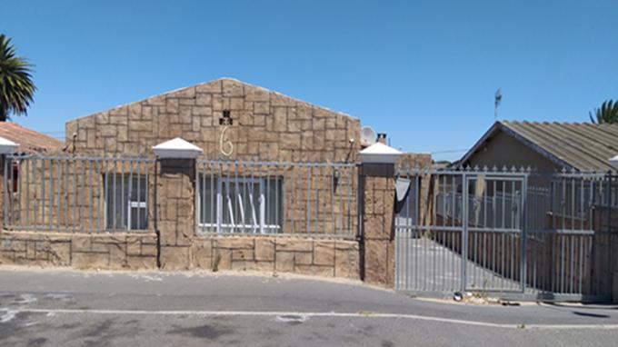 SA Home Loans Sale in Execution 3 Bedroom House for Sale in Goodwood - MR710653