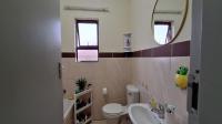 Bathroom 1 - 5 square meters of property in Groblerpark