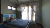 Bed Room 2 - 20 square meters of property in Heuwelsig Estate