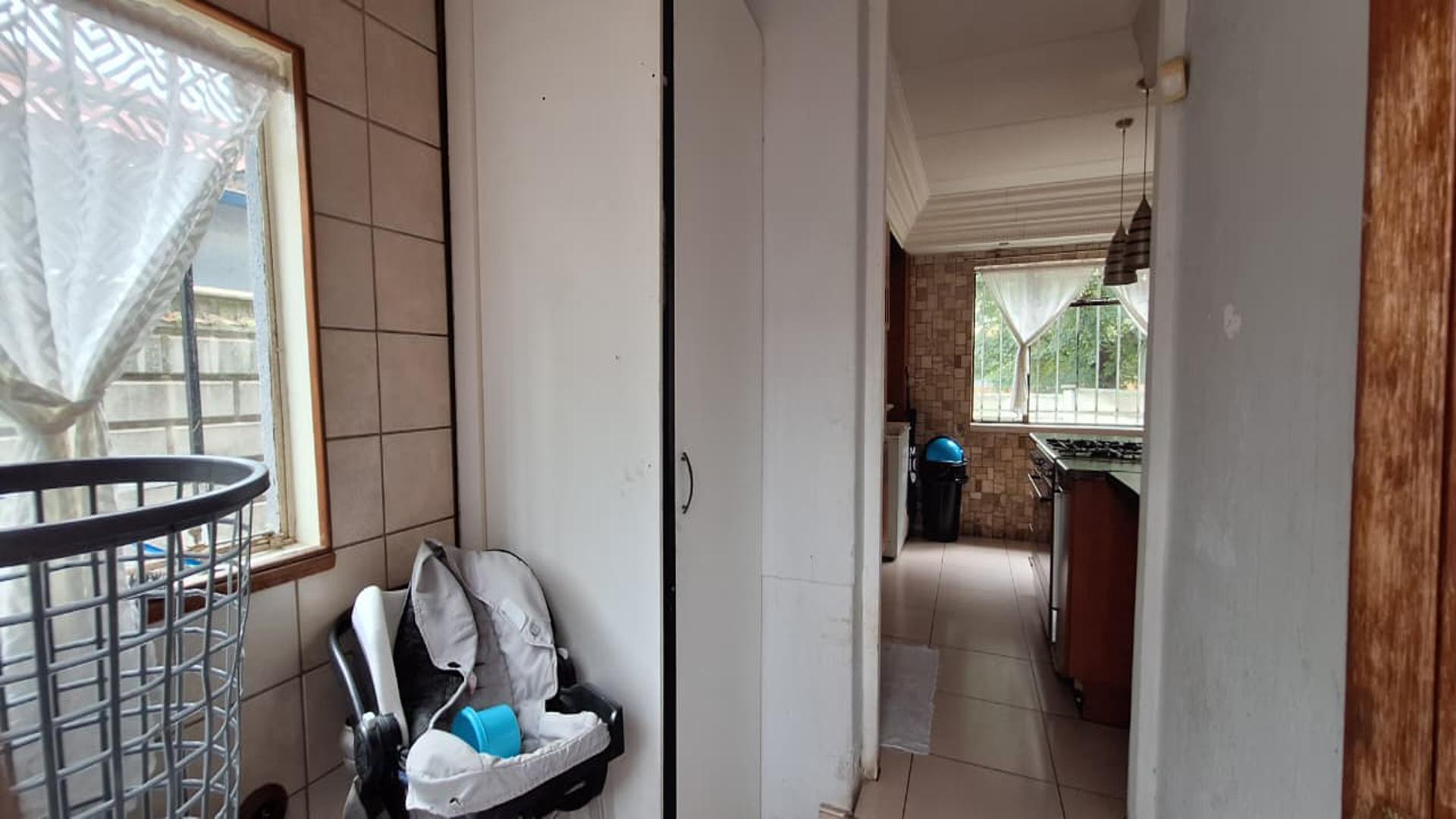 Scullery - 6 square meters of property in Krugersdorp