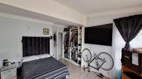 Bed Room 1 - 21 square meters of property in Krugersdorp