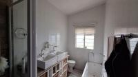 Main Bathroom - 7 square meters of property in Krugersdorp