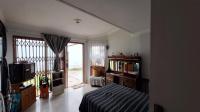 Bed Room 1 - 21 square meters of property in Krugersdorp