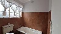 Bathroom 1 - 5 square meters of property in Krugersdorp