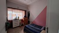 Bed Room 2 - 14 square meters of property in Krugersdorp