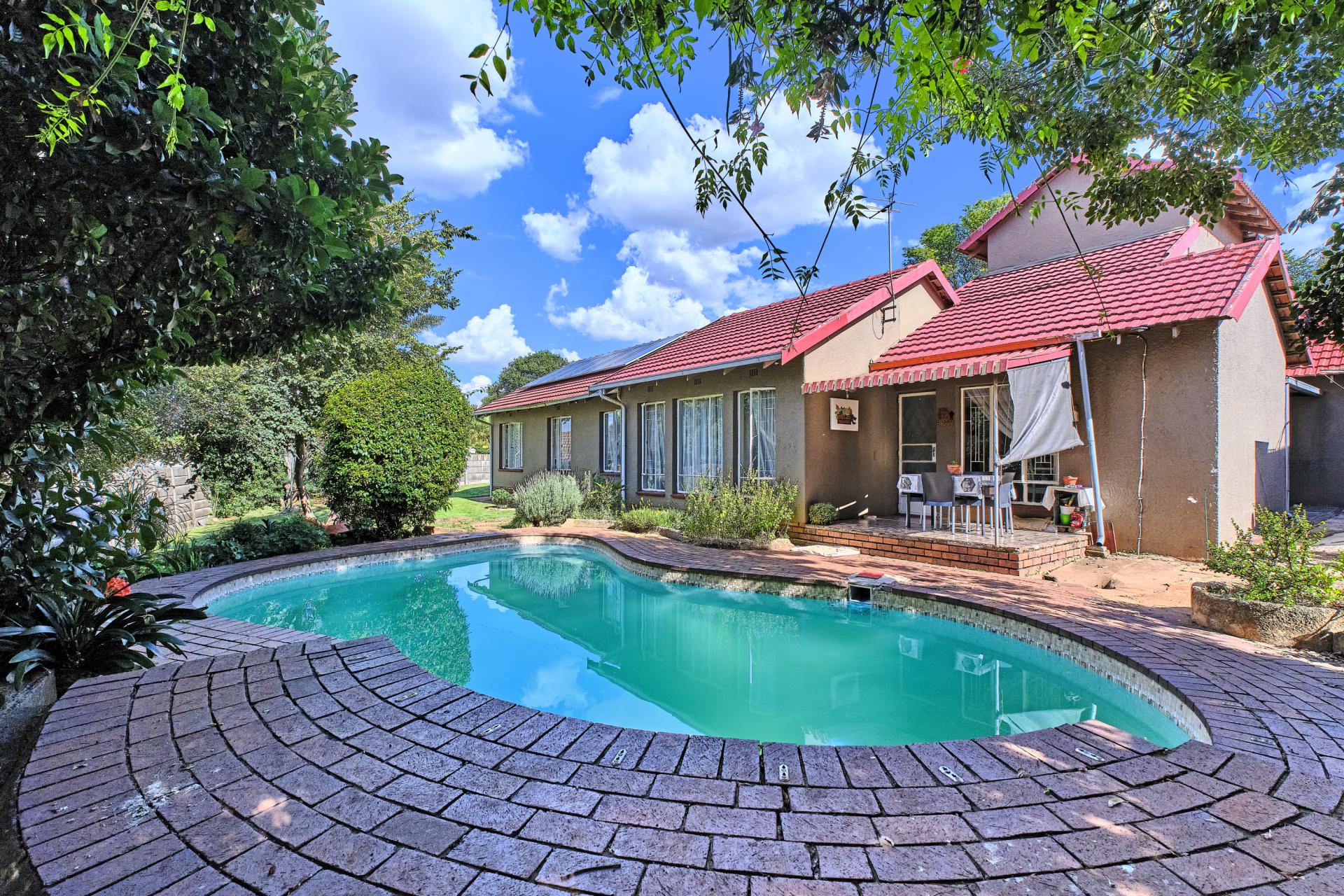  of property in Noordheuwel