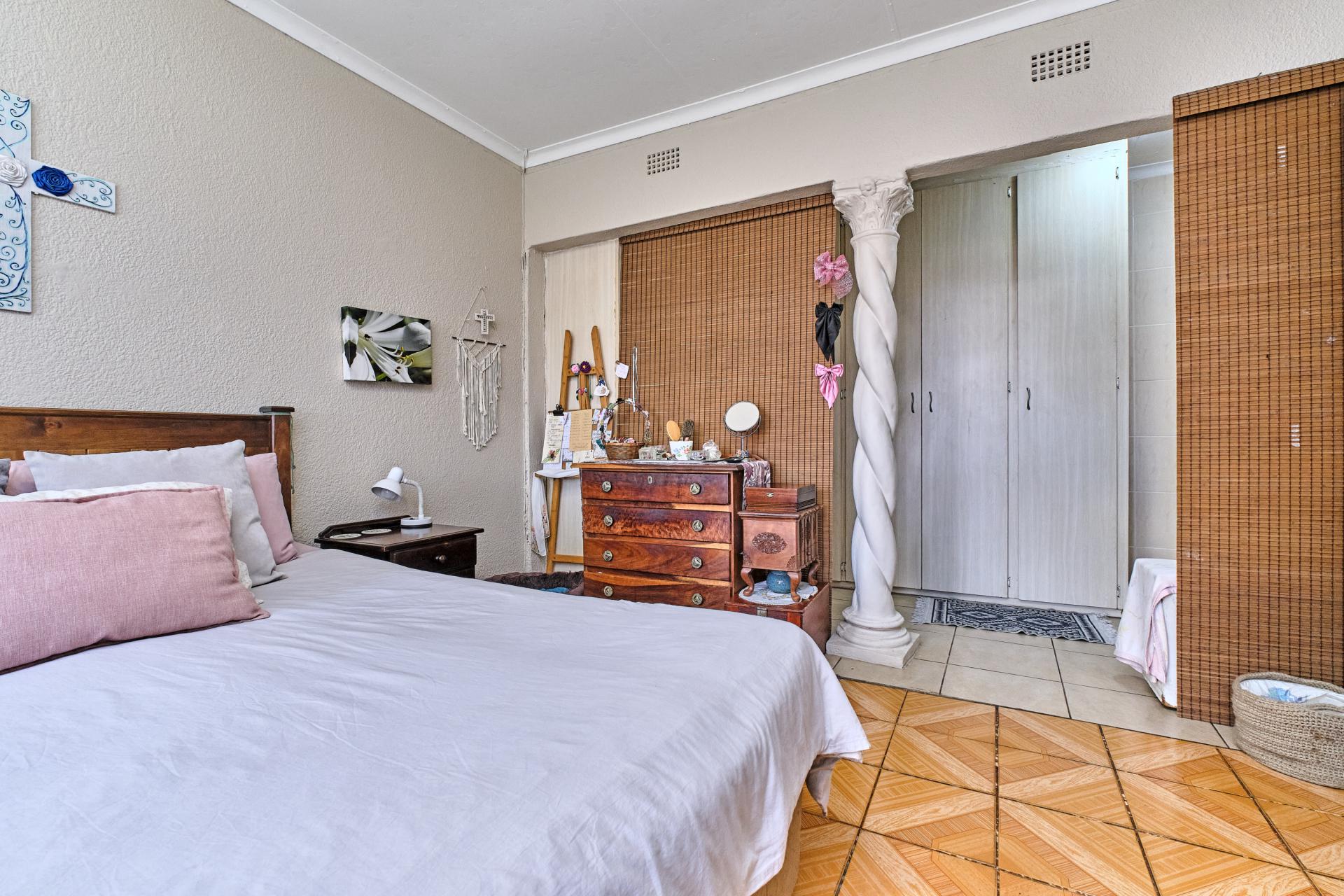  of property in Noordheuwel