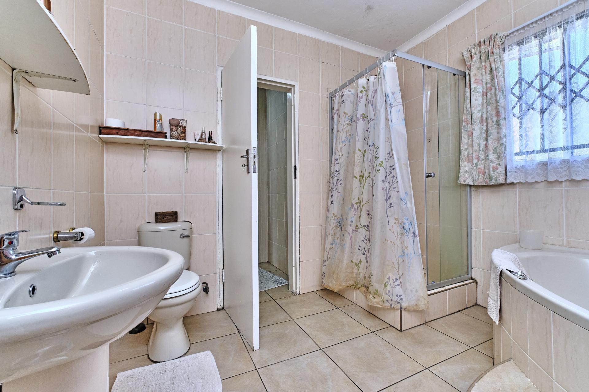  of property in Noordheuwel