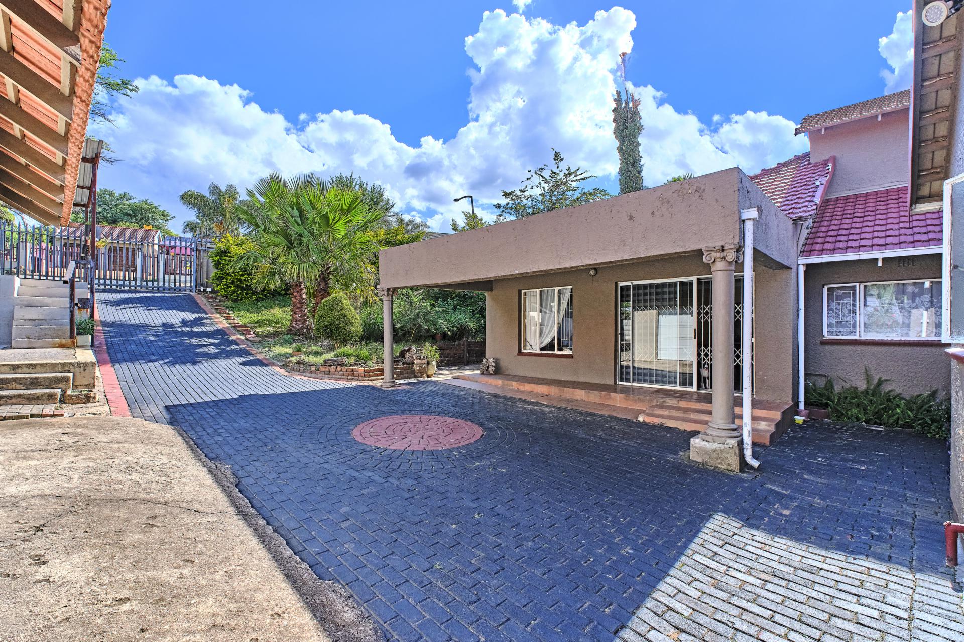  of property in Noordheuwel