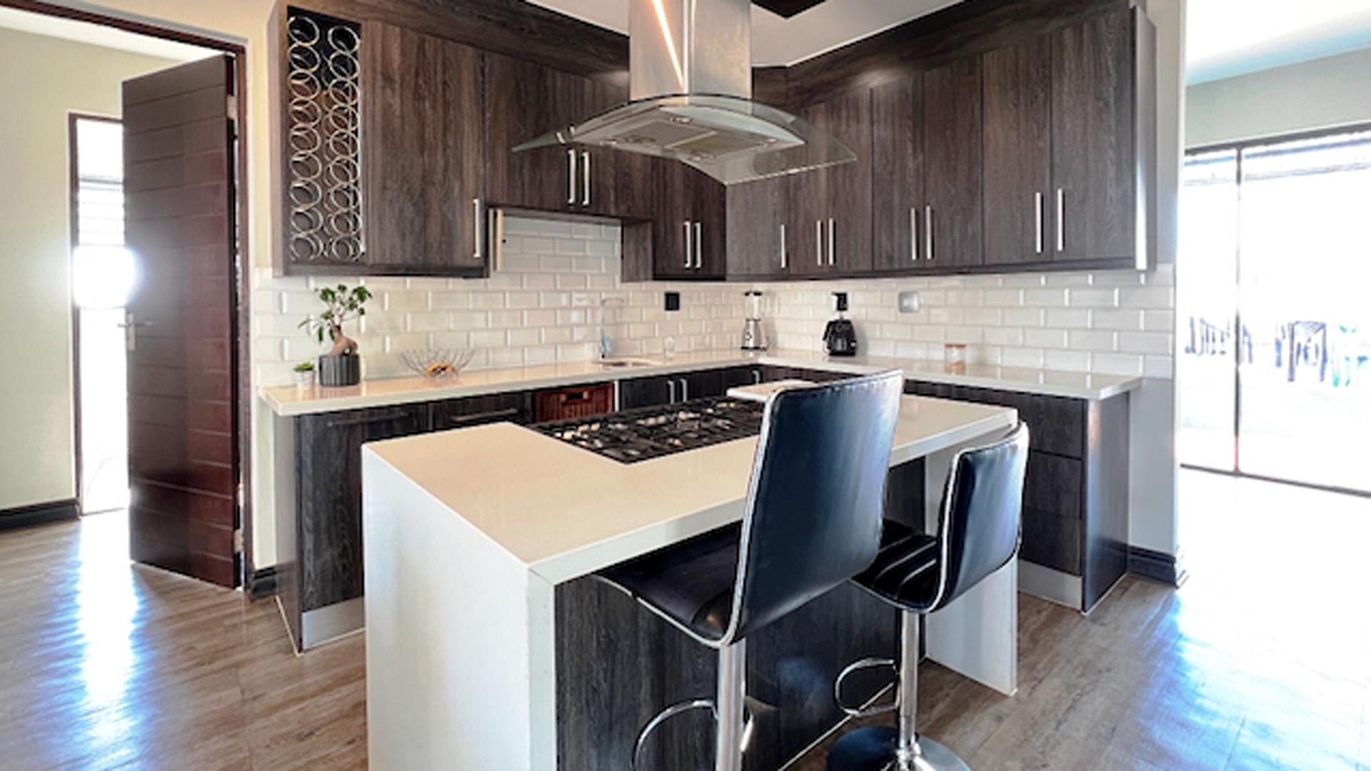 Kitchen of property in The Hills