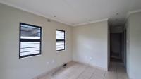 Lounges - 17 square meters of property in Albertsdal