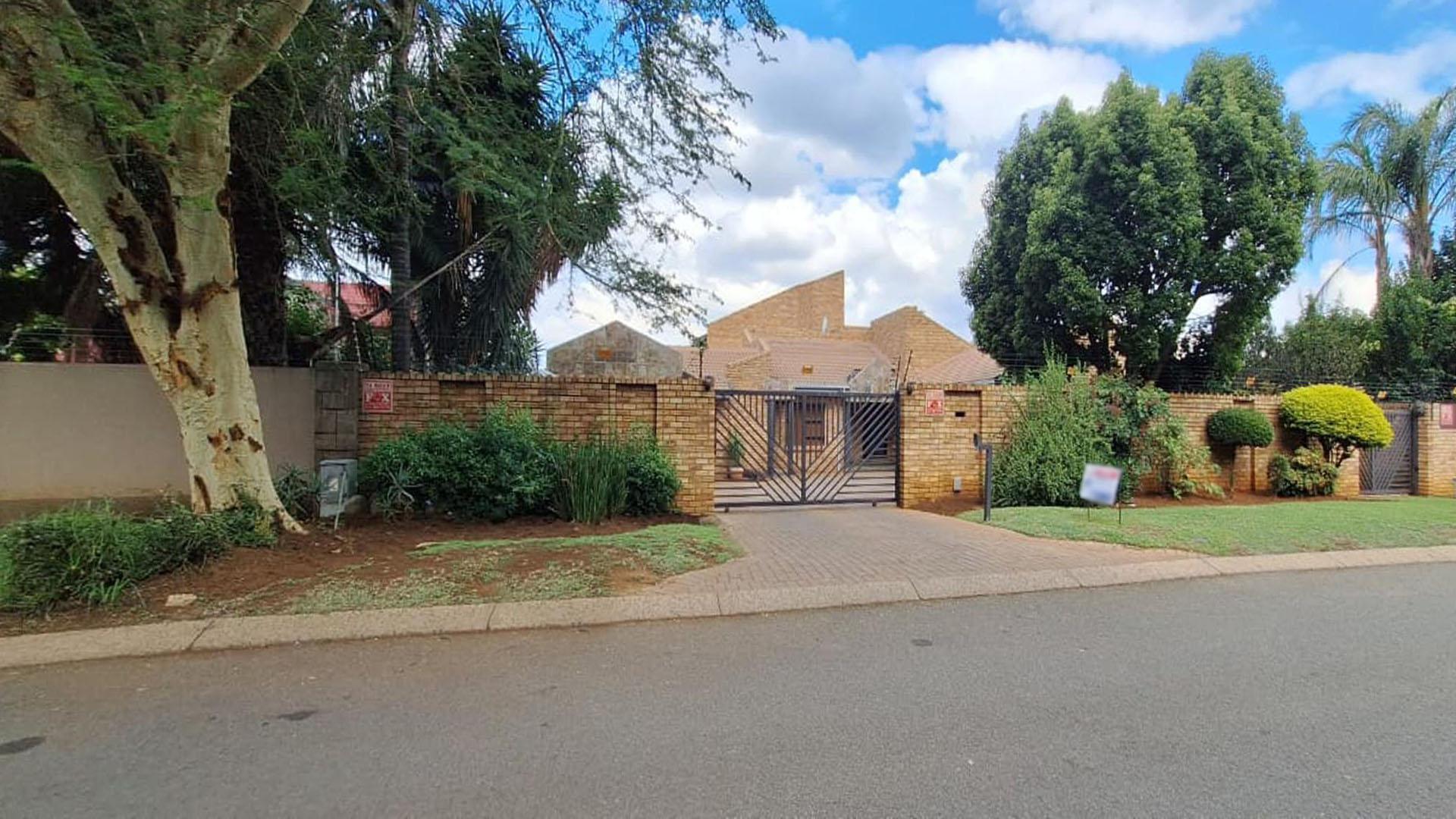 Front View of property in Meyersdal