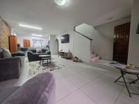  of property in Brackenhurst