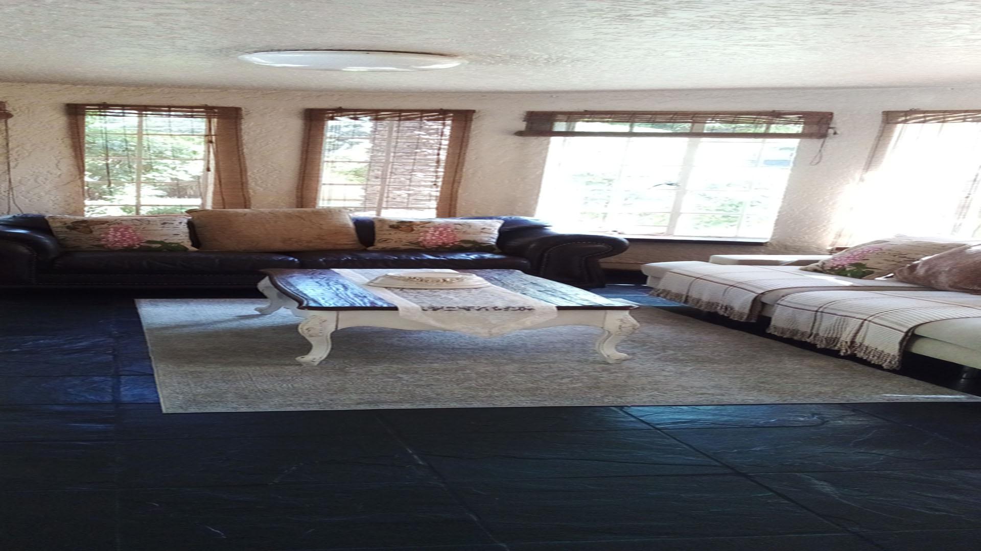 Lounges of property in Bramley