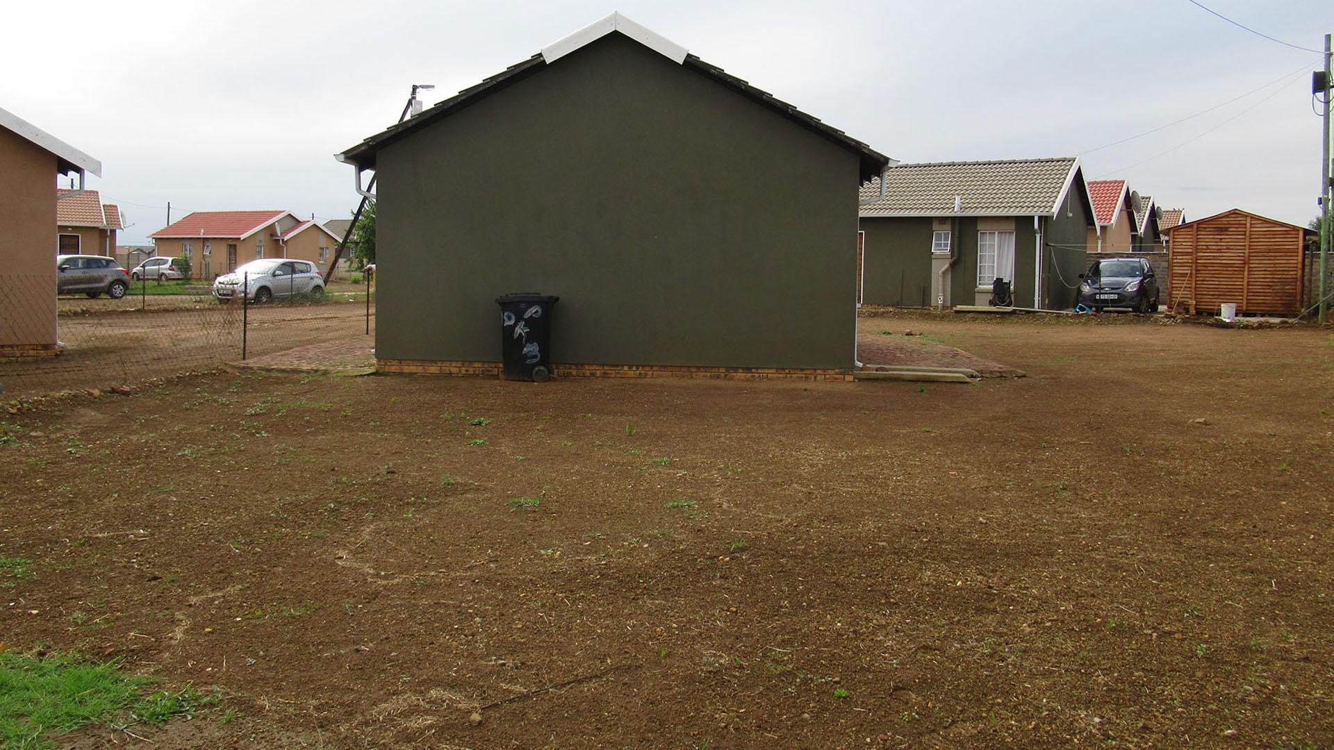Backyard of property in Savanna City