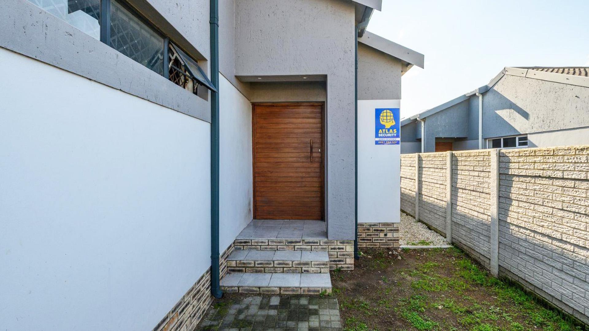 Front View of property in Fairview - PE