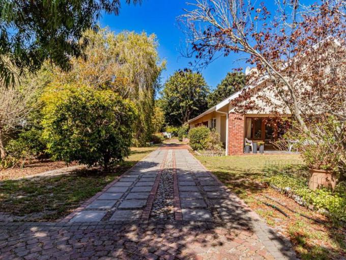 House for Sale For Sale in Constantia CPT - MR710812