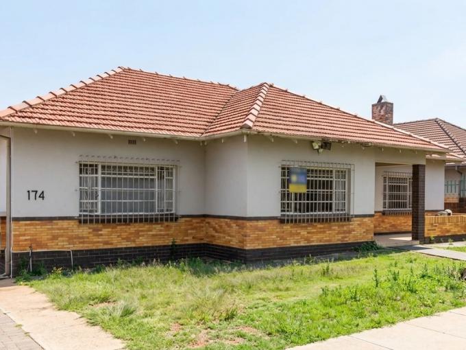 4 Bedroom House for Sale For Sale in Linmeyer - MR710832