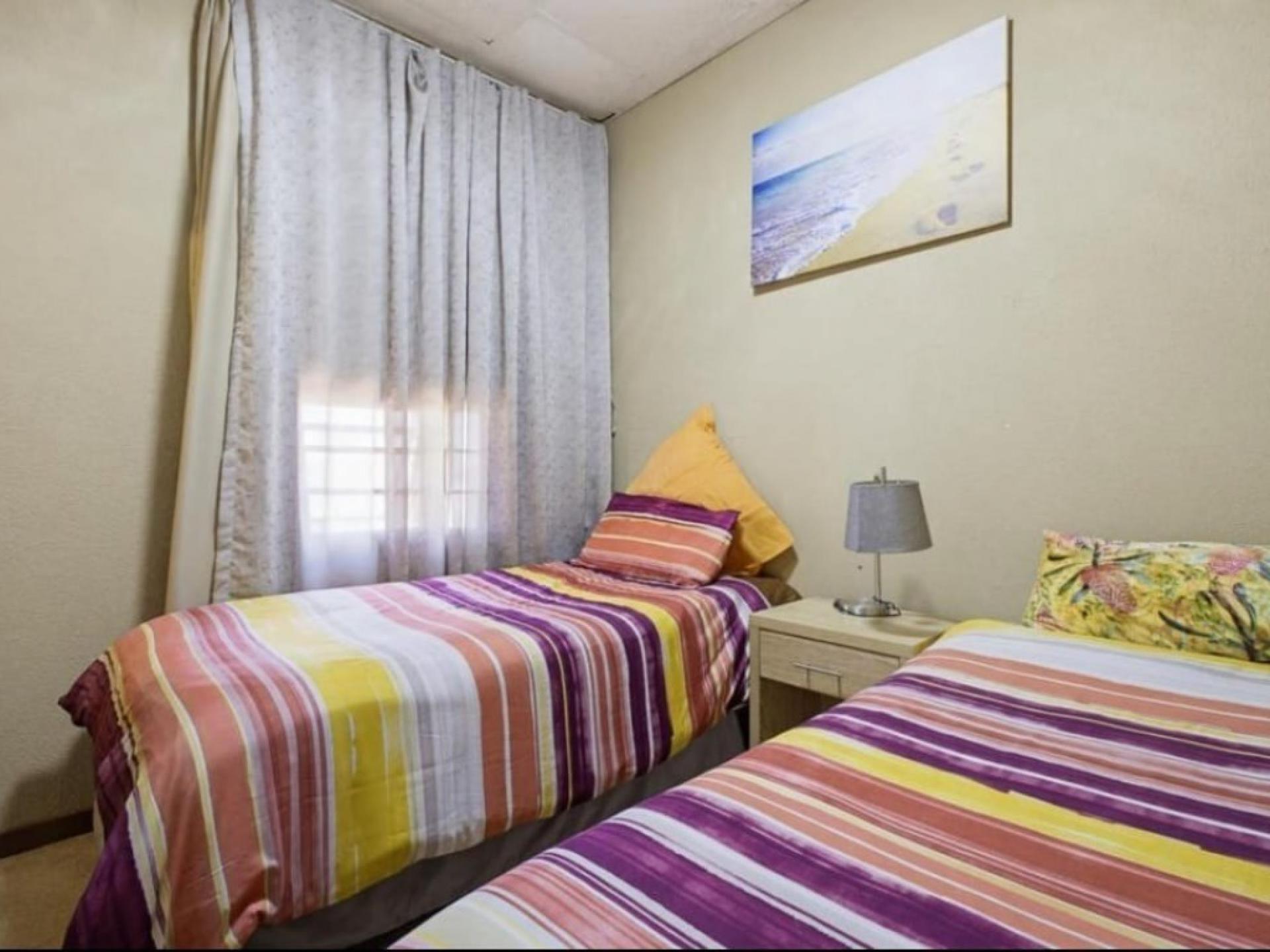  of property in Glenvista