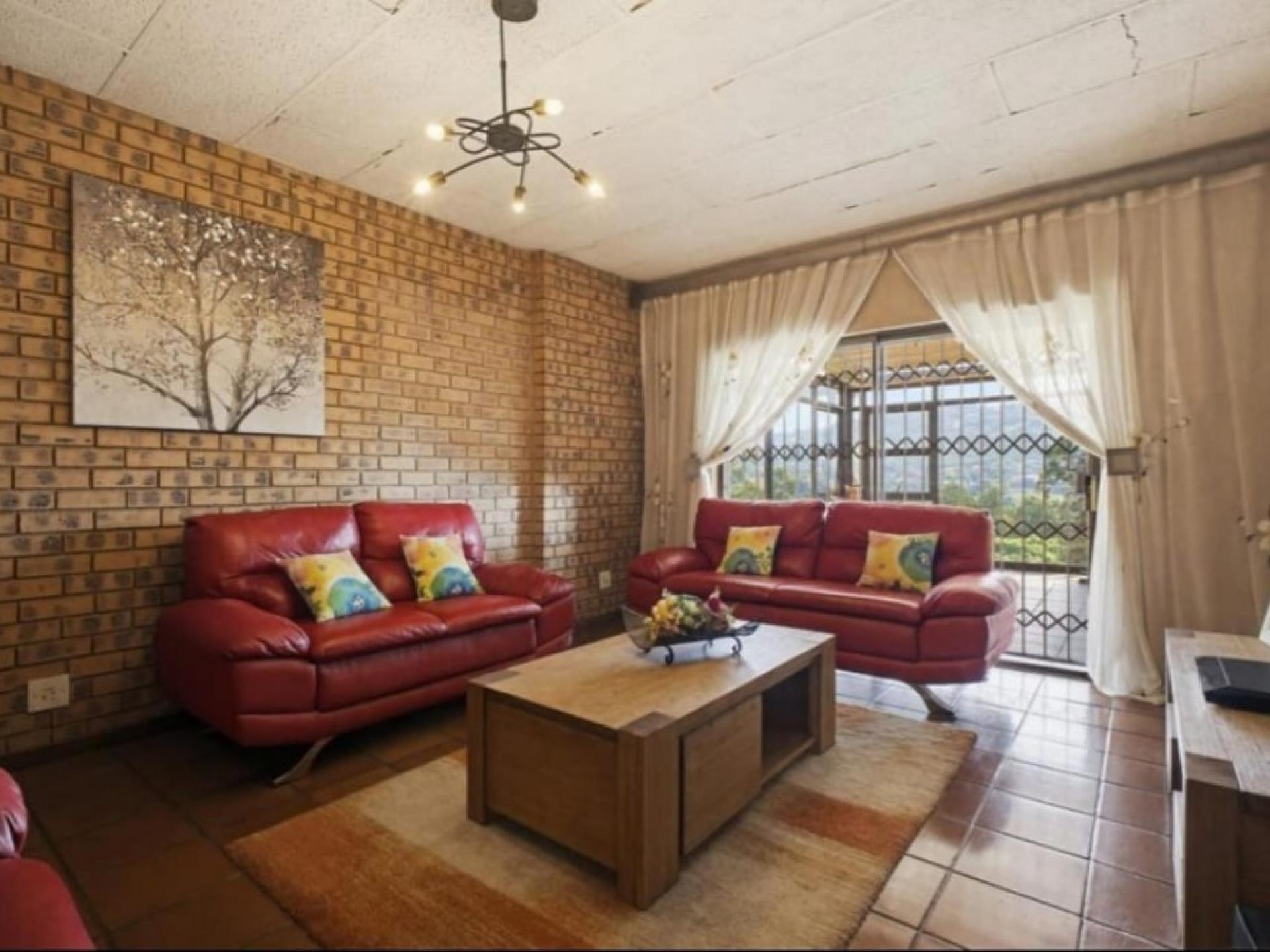  of property in Glenvista
