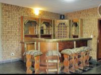  of property in Glenvista