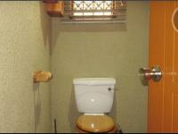  of property in Glenvista